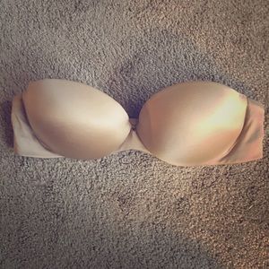 Nude Strapless bra